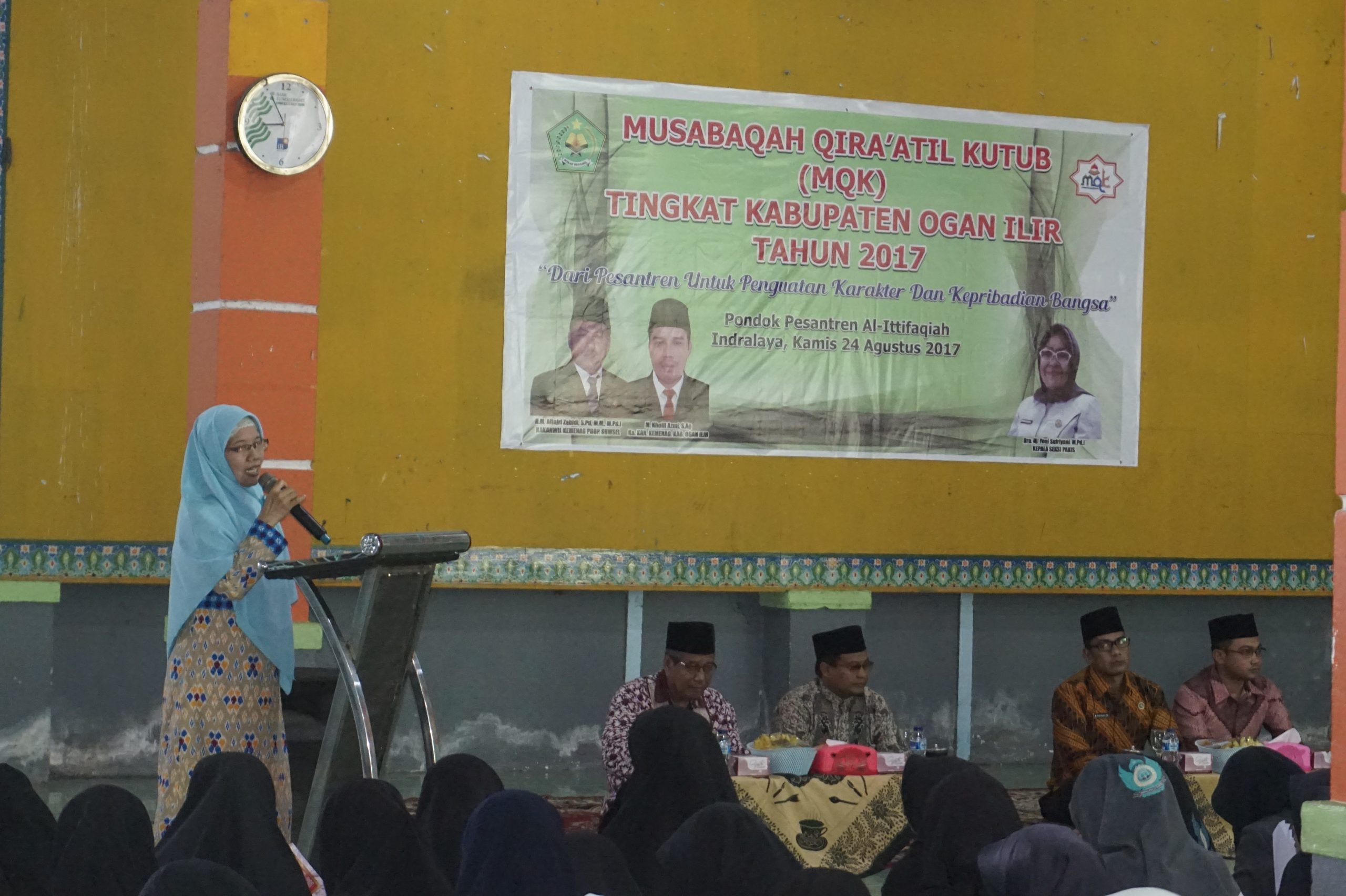 MENJULANG TINGGI, JUARA FAVORIT MQK KABUPATEN